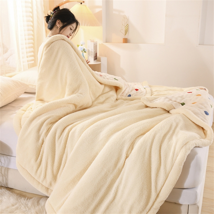 91家纺网 家纺一手货源 找家纺 恋绒家纺 2025新款舒棉绒毛毯三层夹棉牛奶绒印花毛毯卡通秋冬午睡毯多功能盖毯可机洗毯子 彩点拉布布