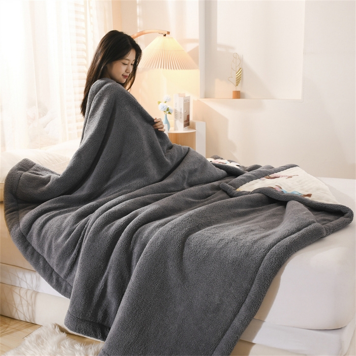 91家纺网 家纺一手货源 找家纺 恋绒家纺 2025新款舒棉绒毛毯三层夹棉牛奶绒印花毛毯卡通秋冬午睡毯多功能盖毯可机洗毯子 腊条狗