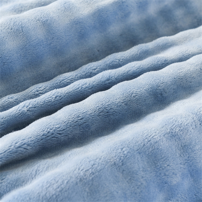 91家纺网 家纺一手货源 找家纺 恋绒家纺 2025新款舒棉绒毛毯三层夹棉牛奶绒印花毛毯卡通秋冬午睡毯多功能盖毯可机洗毯子 天空蓝