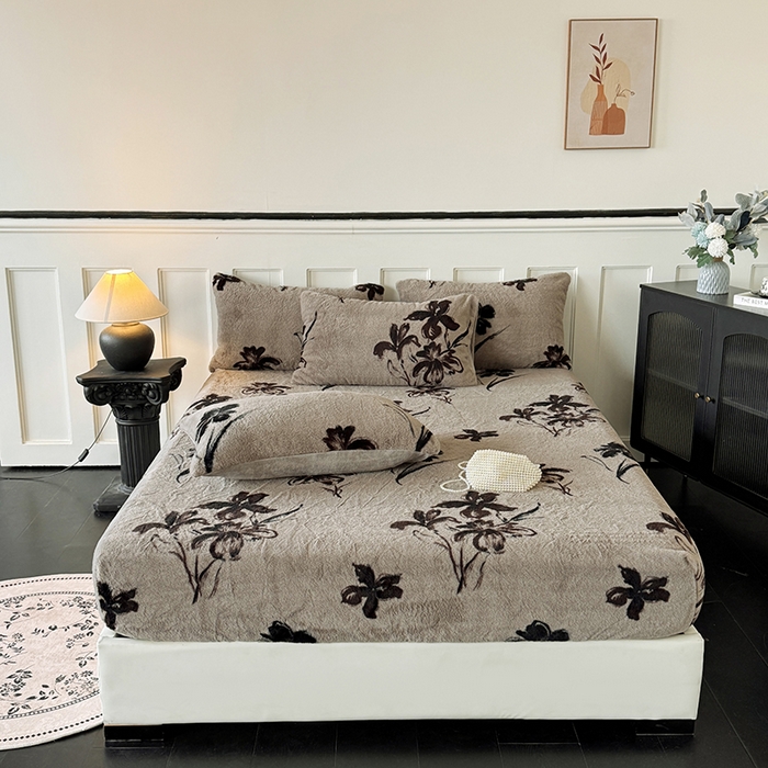 91家纺网 家纺一手货源 找家纺 （总）梵克保罗 2025秋冬新款直播热卖高克重加厚轻奢法式獭兔毛绒牛奶绒美拉德风单床笠单枕套