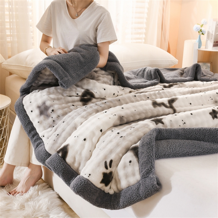 91家纺网 家纺一手货源 找家纺 恋绒家纺 2025新款舒棉绒毛毯三层夹棉牛奶绒印花毛毯卡通秋冬午睡毯多功能盖毯可机洗毯子 星光点点