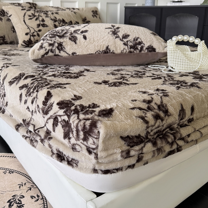 91家纺网 家纺一手货源 找家纺 梵克保罗 2025秋冬新款直播热卖高克重加厚轻奢法式獭兔毛绒牛奶绒美拉德风单床笠单枕套 繁花