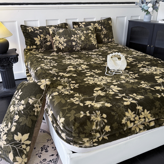 91家纺网 家纺一手货源 找家纺 梵克保罗 2025秋冬新款直播热卖高克重加厚轻奢法式獭兔毛绒牛奶绒美拉德风单床笠单枕套 花枝