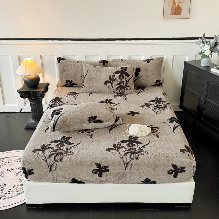 91家纺网 家纺一手货源 找家纺 梵克保罗 2025秋冬新款直播热卖高克重加厚轻奢法式獭兔毛绒牛奶绒美拉德风单床笠单枕套 卉兰