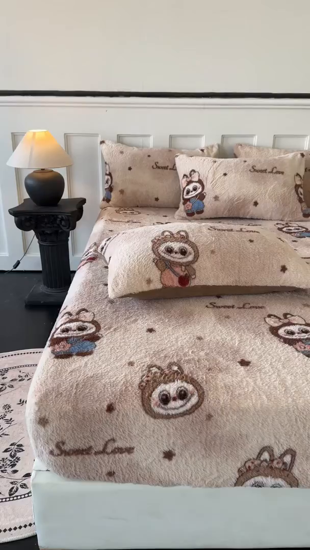 91家纺网 家纺一手货源 找家纺 梵克保罗 2025秋冬新款直播热卖高克重加厚轻奢法式獭兔毛绒牛奶绒美拉德风单床笠单枕套 拉布布