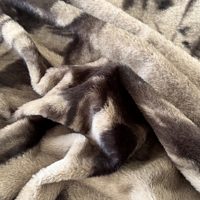 91家纺网 家纺一手货源 找家纺 梵克保罗 2025秋冬新款直播热卖高克重加厚轻奢法式獭兔毛绒牛奶绒美拉德风单床笠单枕套 云杉