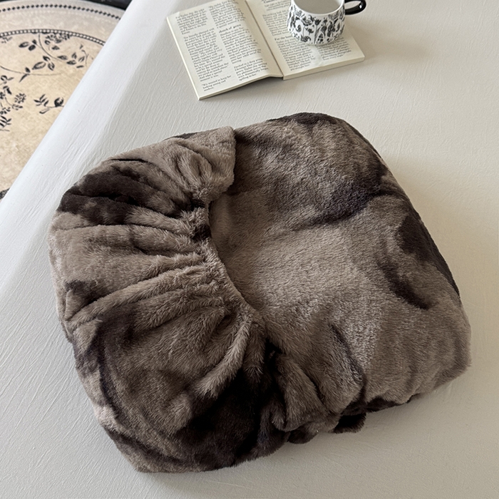 91家纺网 家纺一手货源 找家纺 梵克保罗 2025秋冬新款直播热卖高克重加厚轻奢法式獭兔毛绒牛奶绒美拉德风单床笠单枕套 云杉