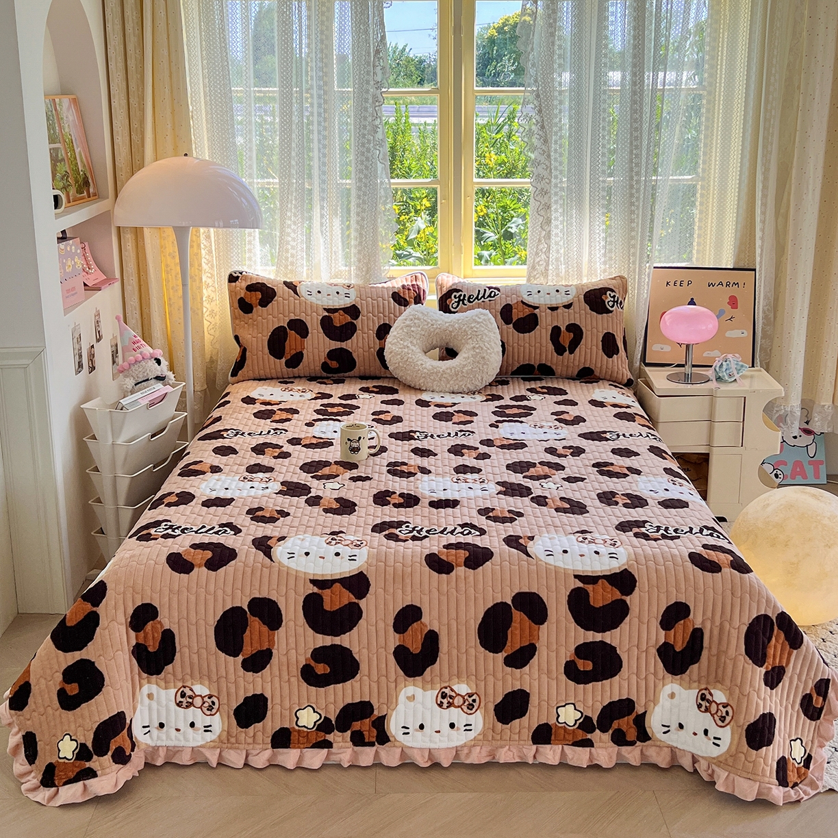 91家纺网 家纺一手货源 找家纺 （总）梵克保罗 2025新款A类牛奶绒夹棉花边韩版印花床盖三件套加厚保暖多功能单床盖