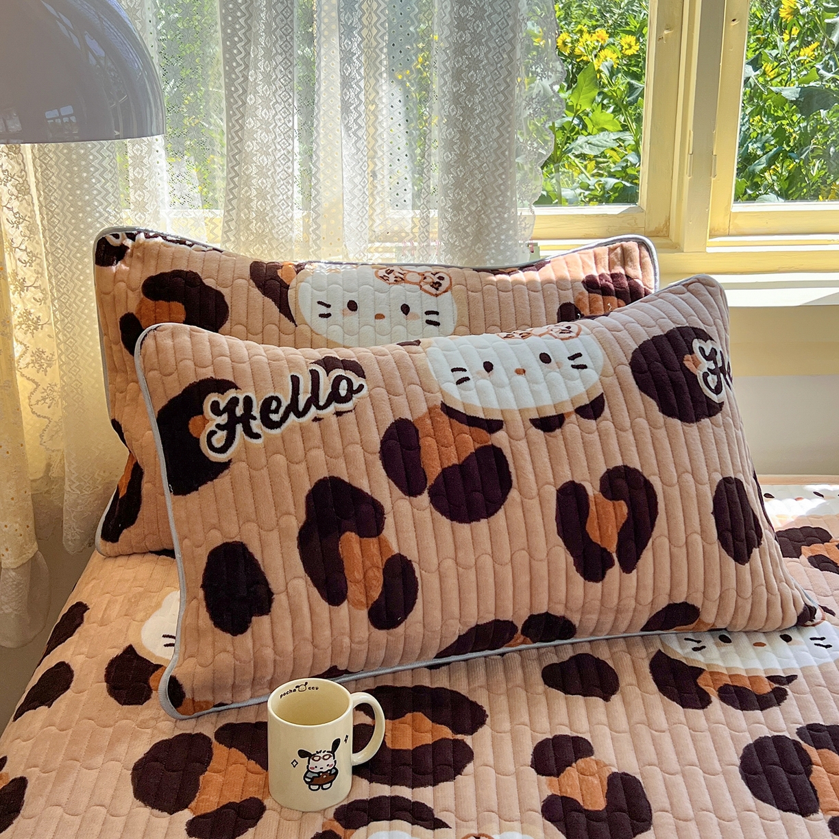 91家纺网 家纺一手货源 找家纺 梵克保罗 2025新款A类牛奶绒夹棉花边韩版印花床盖三件套加厚保暖多功能单床盖 豹纹KT