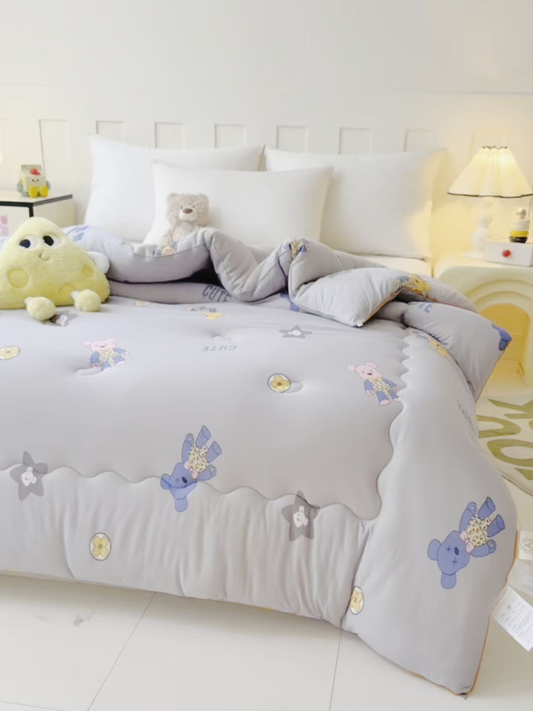 91家纺网 家纺一手货源 找家纺 薇玛仕 2025新款A类牛奶丝针织棉印花大豆被春秋被加厚冬被卡通儿童被 绅士熊