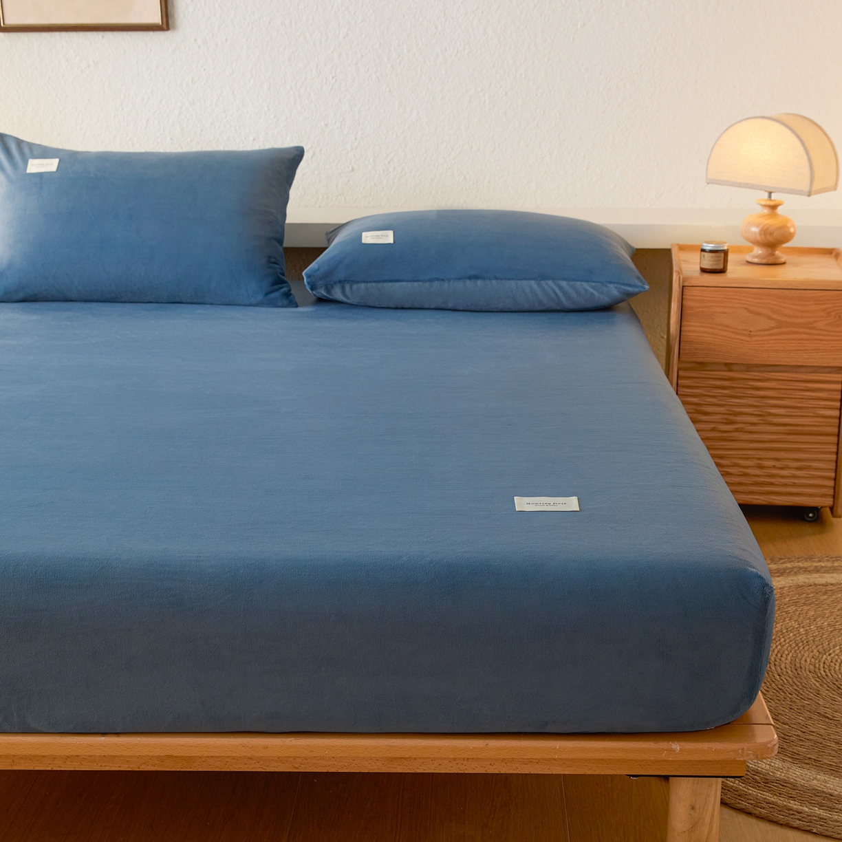 91家纺网 家纺一手货源 找家纺 （总）梵克保罗 2025新款牛奶绒单床笠系列