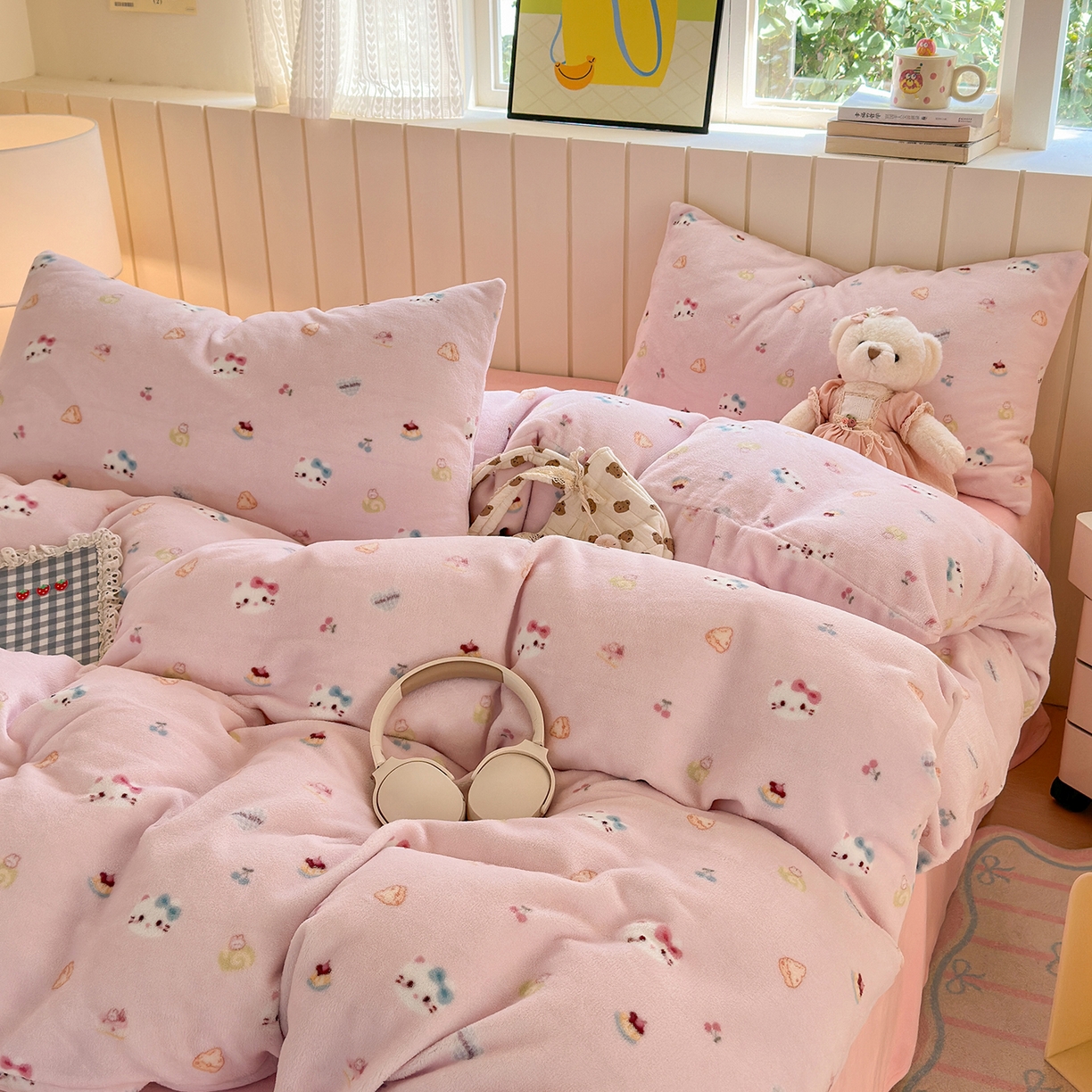 91家纺网 家纺一手货源 找家纺 丽美人家纺 （全尺寸不缺货）2025新款双面高克重牛奶绒被套单件被罩 可爱小猫