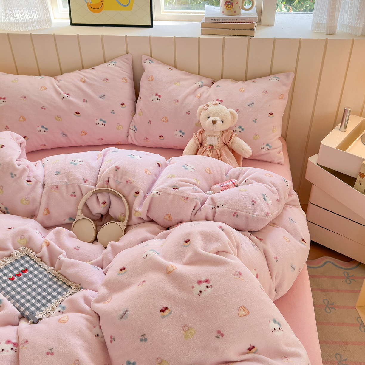 91家纺网 家纺一手货源 找家纺 丽美人家纺 （全尺寸不缺货）2025新款双面高克重牛奶绒被套单件被罩 可爱小猫