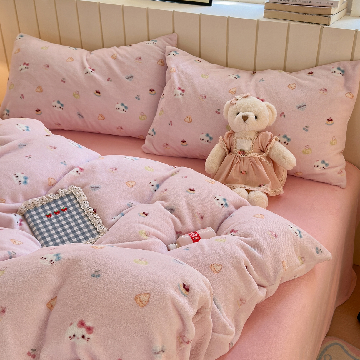 91家纺网 家纺一手货源 找家纺 丽美人家纺 （全尺寸不缺货）2025新款双面高克重牛奶绒被套单件被罩 可爱小猫