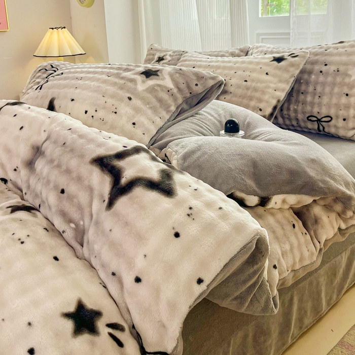 91家纺网 家纺一手货源 找家纺 （总）润肤居 2025新款保暖舒适亲肤牛奶绒泡泡四件套