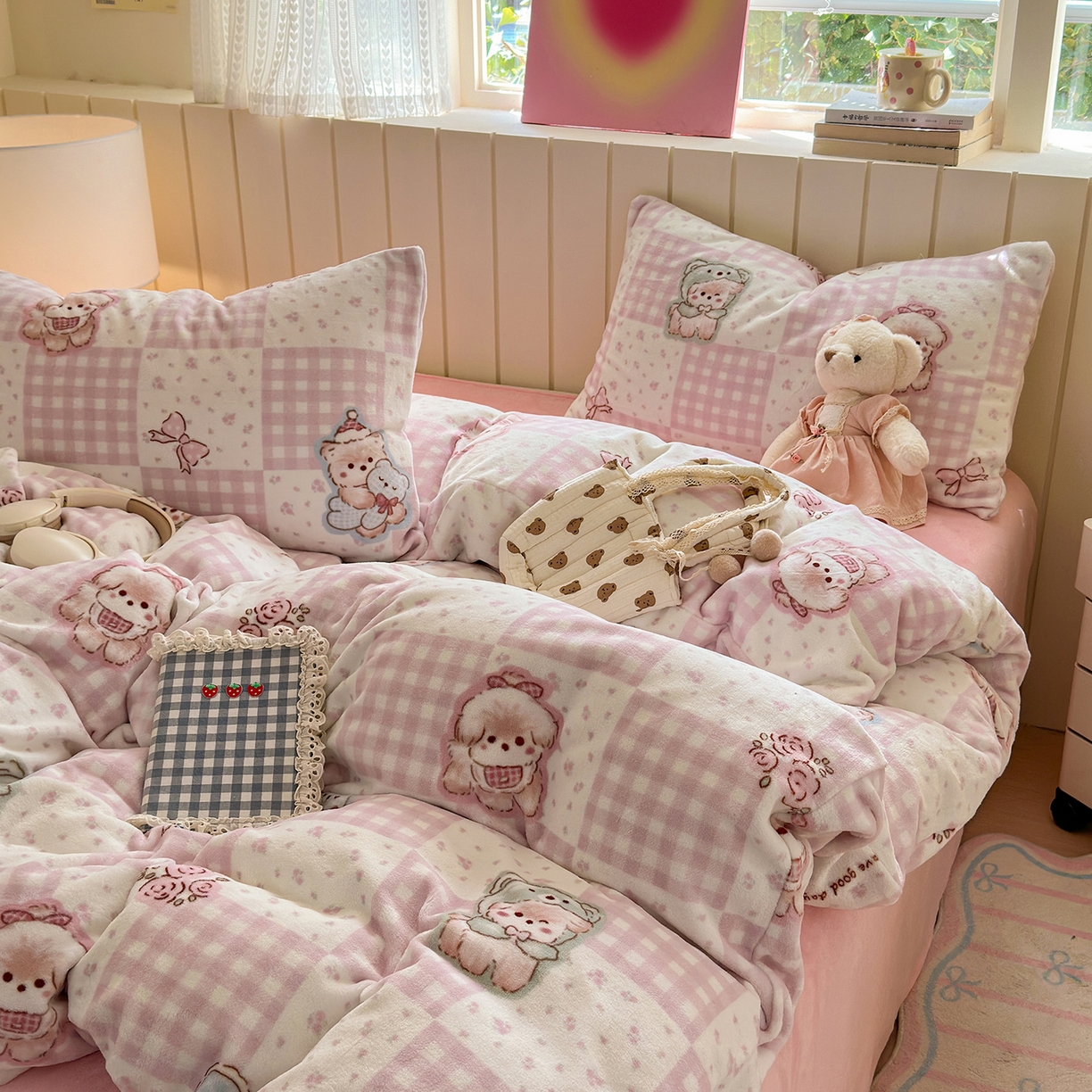 91家纺网 家纺一手货源 找家纺 丽美人家纺 （全尺寸不缺货）2025新款双面高克重牛奶绒被套单件被罩 萌熊日记