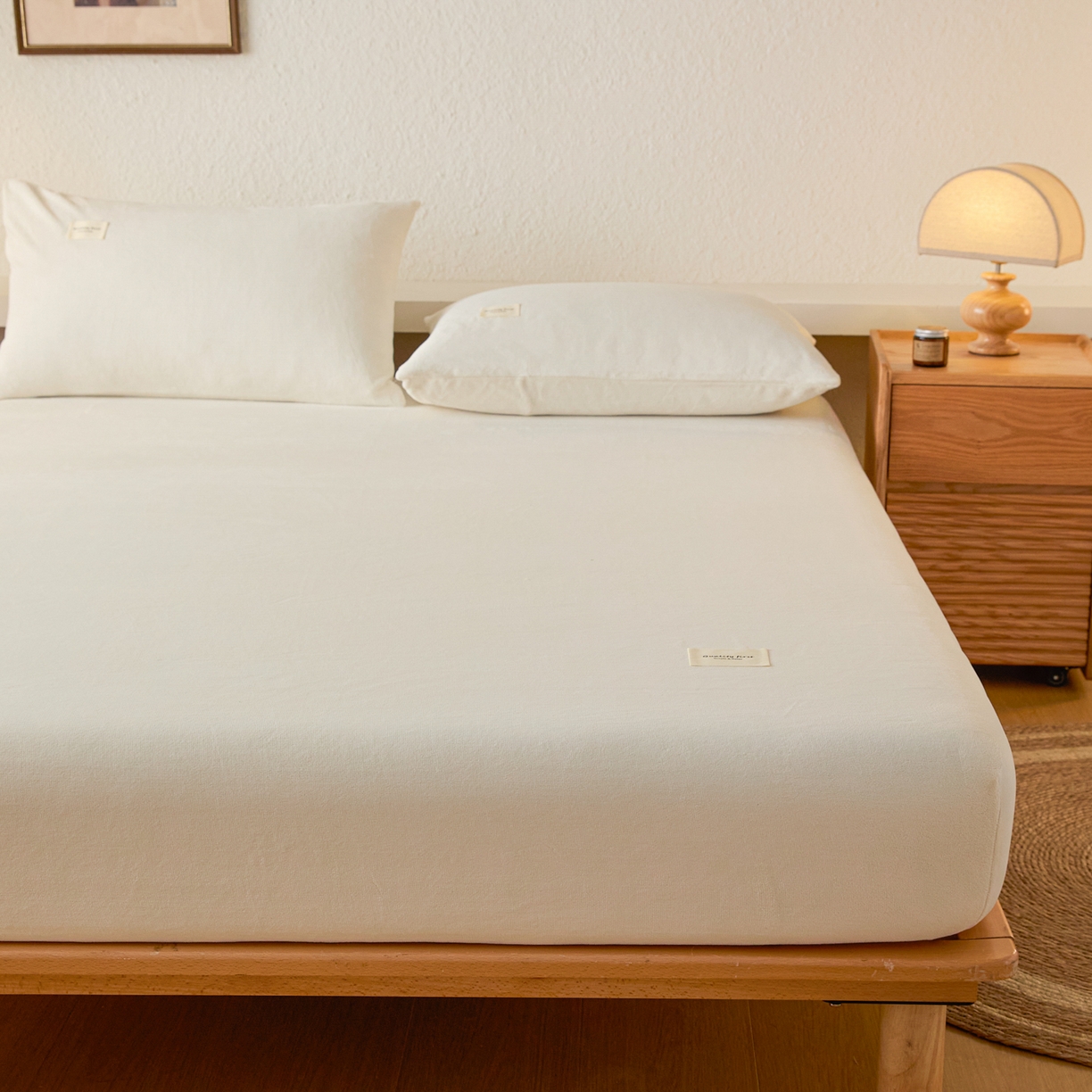 91家纺网 家纺一手货源 找家纺 梵克保罗 2025新款牛奶绒单床笠系列 奶油白