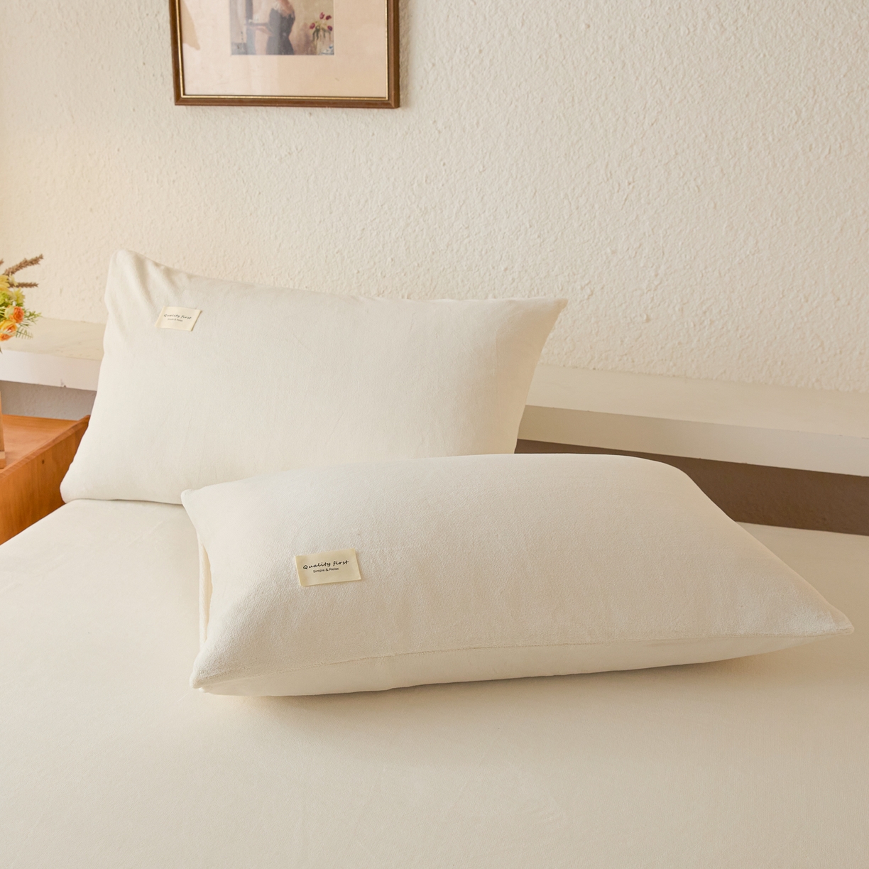 91家纺网 家纺一手货源 找家纺 梵克保罗 2025新款牛奶绒单床笠系列 奶油白