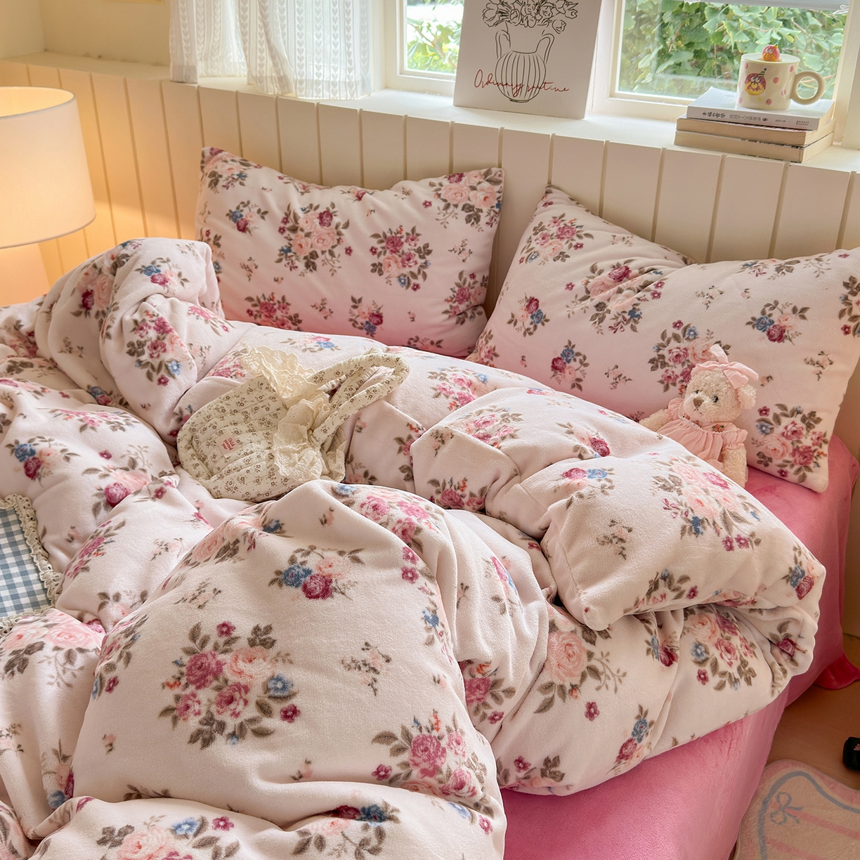 91家纺网 家纺一手货源 找家纺 丽美人家纺 （全尺寸不缺货）2025新款双面高克重牛奶绒被套单件被罩 山茶花语-粉