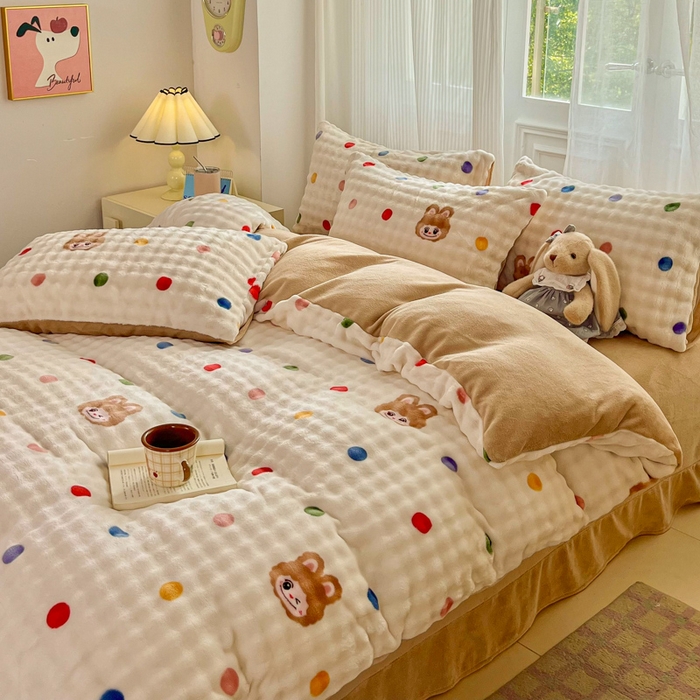 91家纺网 家纺一手货源 找家纺 润肤居 2025新款保暖舒适亲肤牛奶绒泡泡四件套 彩点拉布布