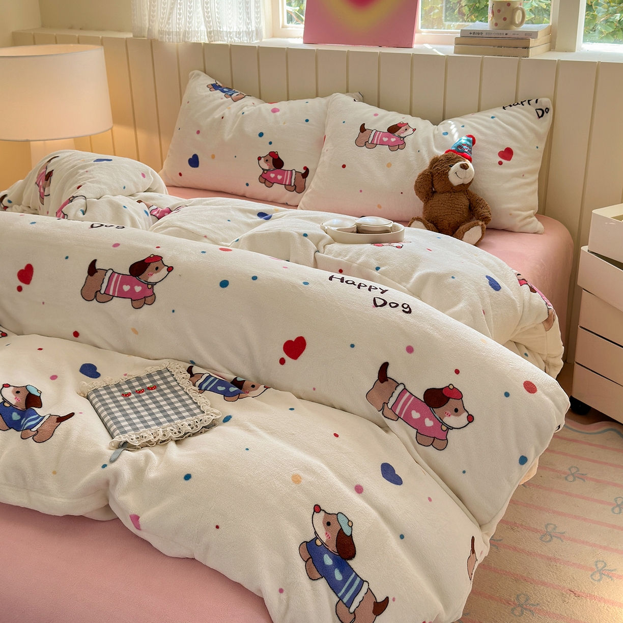 91家纺网 家纺一手货源 找家纺 丽美人家纺 （全尺寸不缺货）2025新款双面高克重牛奶绒被套单件被罩 甜品腊肠狗