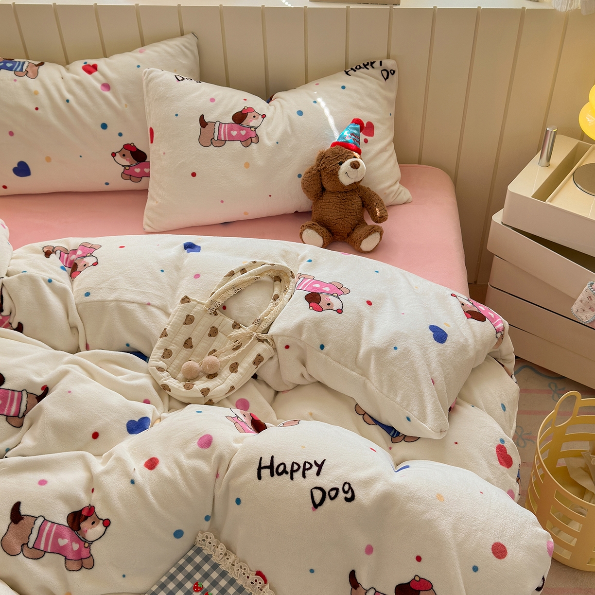 91家纺网 家纺一手货源 找家纺 丽美人家纺 （全尺寸不缺货）2025新款双面高克重牛奶绒被套单件被罩 甜品腊肠狗