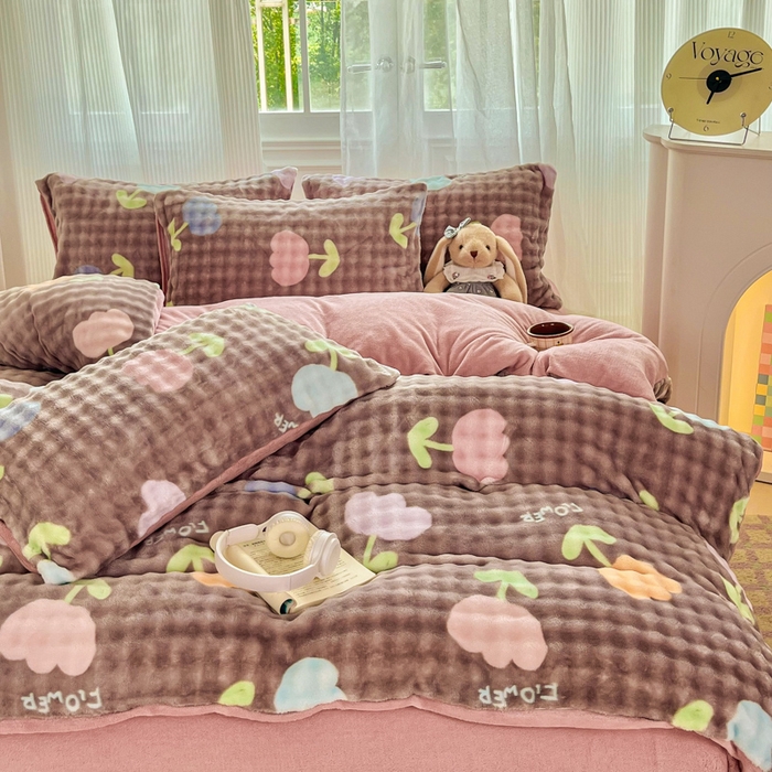 91家纺网 家纺一手货源 找家纺 润肤居 2025新款保暖舒适亲肤牛奶绒泡泡四件套 郁金香灰棕