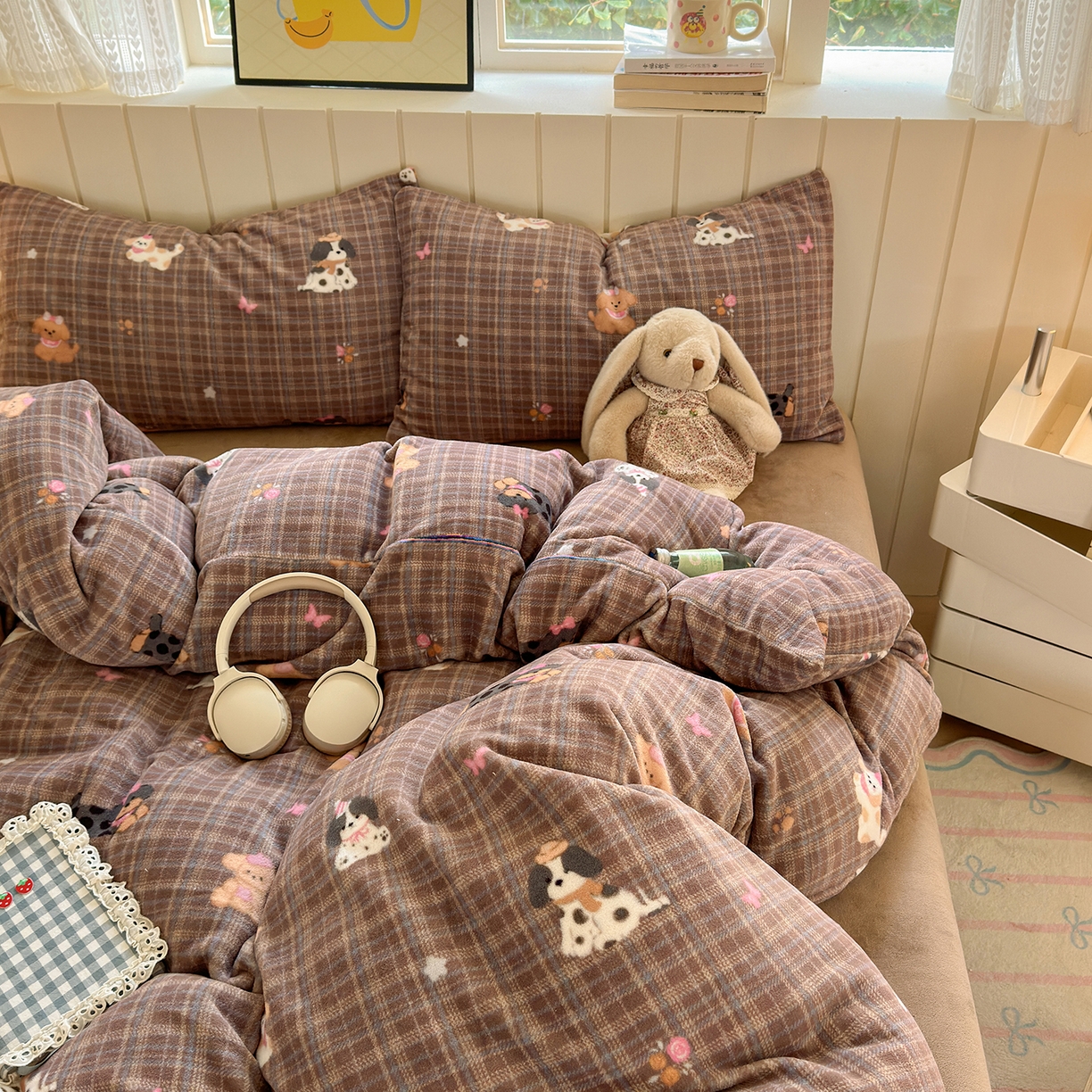 91家纺网 家纺一手货源 找家纺 丽美人家纺 （全尺寸不缺货）2025新款双面高克重牛奶绒被套单件被罩 英伦小狗