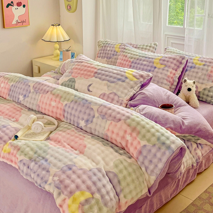 91家纺网 家纺一手货源 找家纺 润肤居 2025新款保暖舒适亲肤牛奶绒泡泡四件套 星月云朵