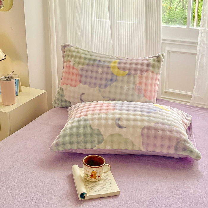 91家纺网 家纺一手货源 找家纺 润肤居 2025新款保暖舒适亲肤牛奶绒泡泡四件套 星月云朵