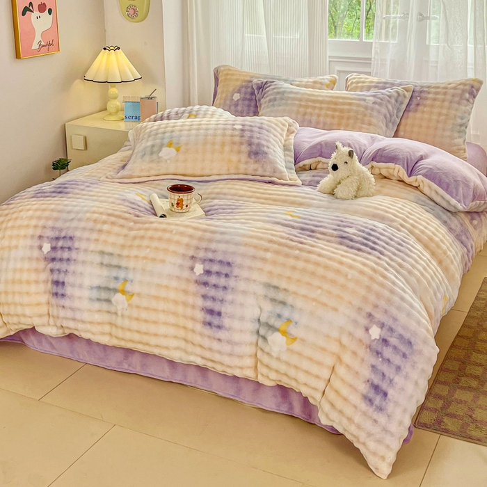 91家纺网 家纺一手货源 找家纺 润肤居 2025新款保暖舒适亲肤牛奶绒泡泡四件套 云纹云朵紫