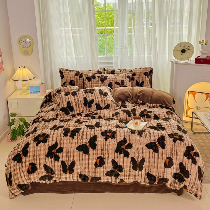 91家纺网 家纺一手货源 找家纺 润肤居 2025新款保暖舒适亲肤牛奶绒泡泡四件套 蝴蝶棕