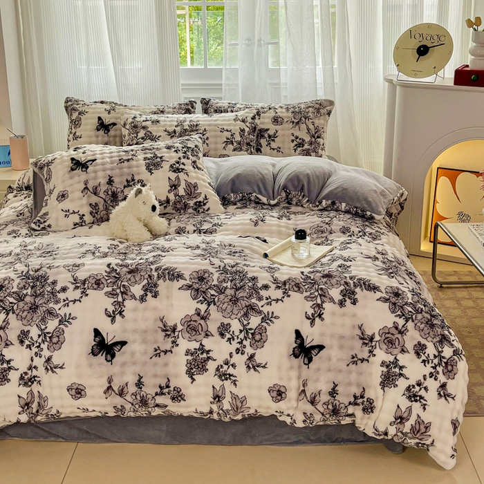 91家纺网 家纺一手货源 找家纺 润肤居 2025新款保暖舒适亲肤牛奶绒泡泡四件套 碟追花