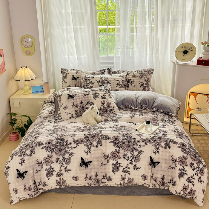 91家纺网 家纺一手货源 找家纺 润肤居 2025新款保暖舒适亲肤牛奶绒泡泡四件套 碟追花