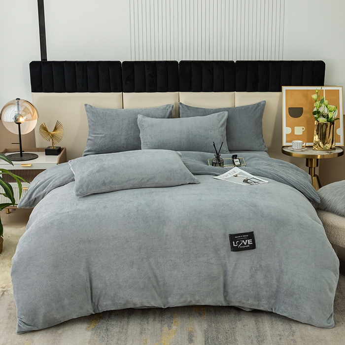 91家纺网 家纺一手货源 找家纺 （总）梵克保罗 2025新款牛奶绒四件套金貂绒法莱绒加厚保暖直播电商热款 支持跨境电商