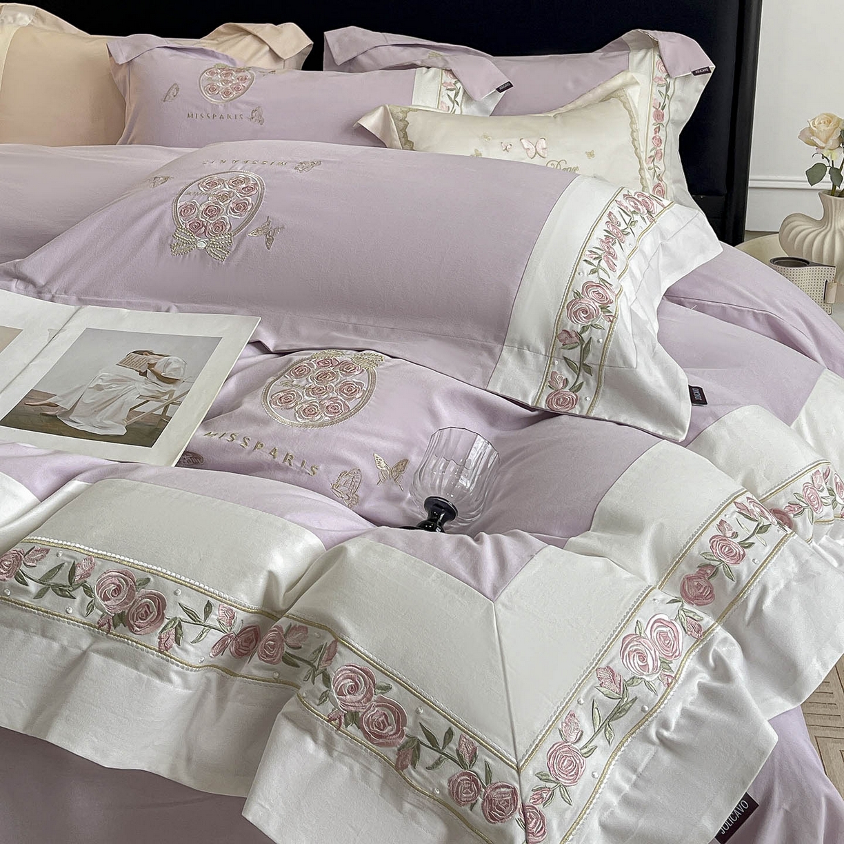 91家纺网 家纺一手货源 找家纺  冬季爆款A类长绒棉加厚磨毛全棉纯棉保暖高端重工刺绣全工艺被套床单轻奢床上用品 花巷-黛紫