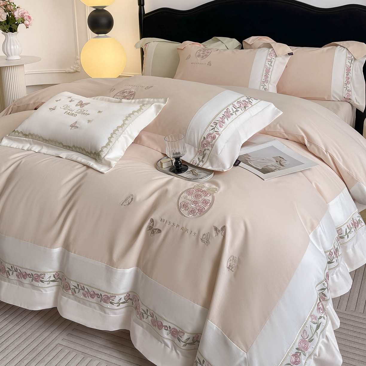 91家纺网 家纺一手货源 找家纺  冬季爆款A类长绒棉加厚磨毛全棉纯棉保暖高端重工刺绣全工艺被套床单轻奢床上用品 花巷-柔杏