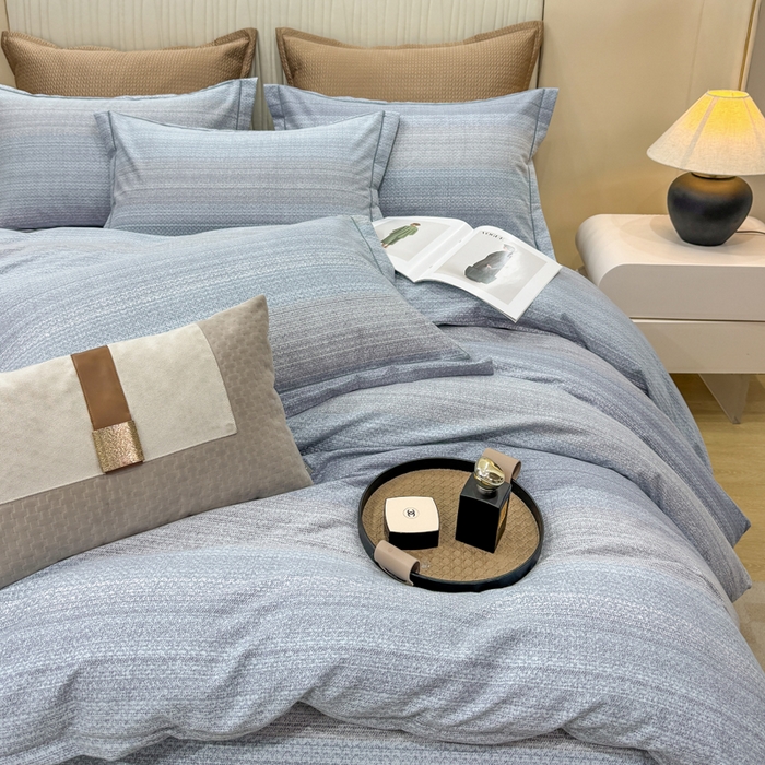 91家纺网 家纺一手货源 找家纺 凌鼎 2025新款喷气加厚磨毛四件套系列1 伦敦假日蓝