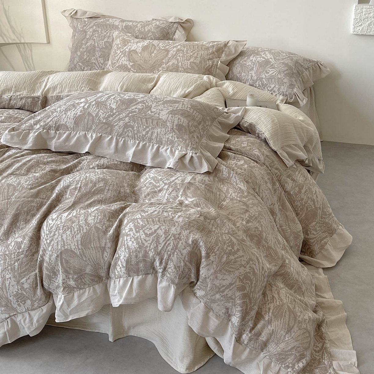 91家纺网 家纺一手货源 找家纺  法式提花棉麻四件套纯棉全棉复古风花边素色亚麻高端超柔透气高档床上用品 苏莉-棕