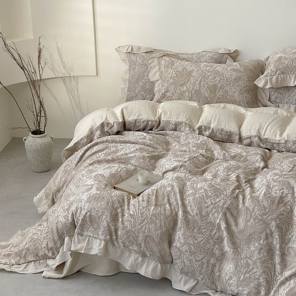 91家纺网 家纺一手货源 找家纺  法式提花棉麻四件套纯棉全棉复古风花边素色亚麻高端超柔透气高档床上用品 苏莉-棕