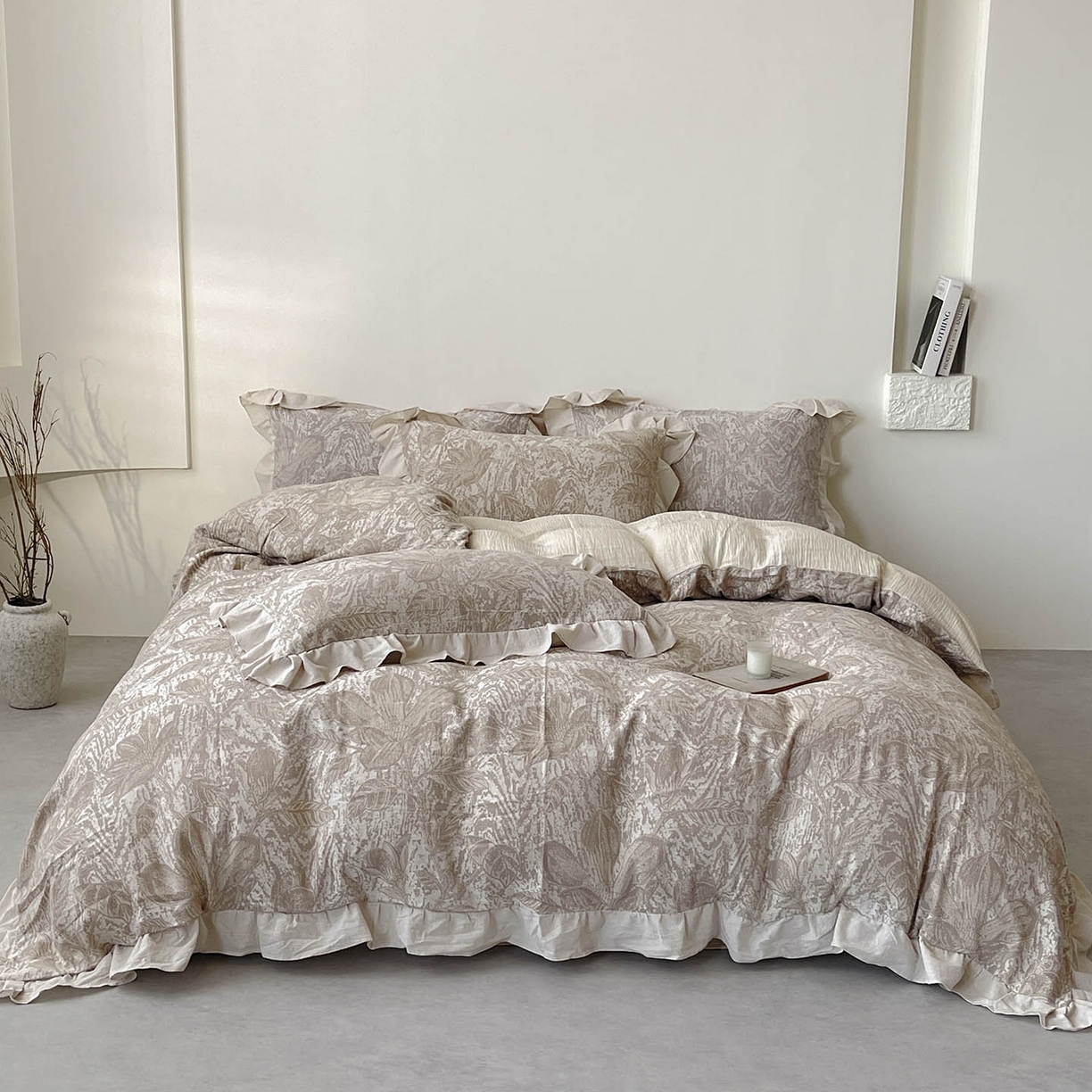 91家纺网 家纺一手货源 找家纺  法式提花棉麻四件套纯棉全棉复古风花边素色亚麻高端超柔透气高档床上用品 苏莉-棕