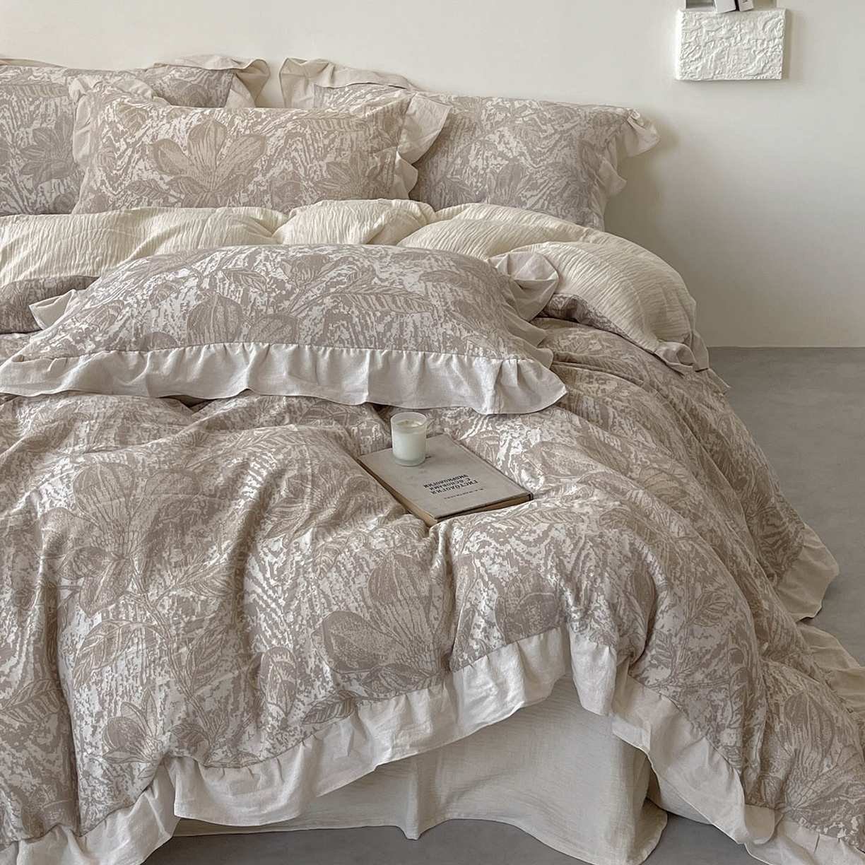 91家纺网 家纺一手货源 找家纺  法式提花棉麻四件套纯棉全棉复古风花边素色亚麻高端超柔透气高档床上用品 苏莉-棕