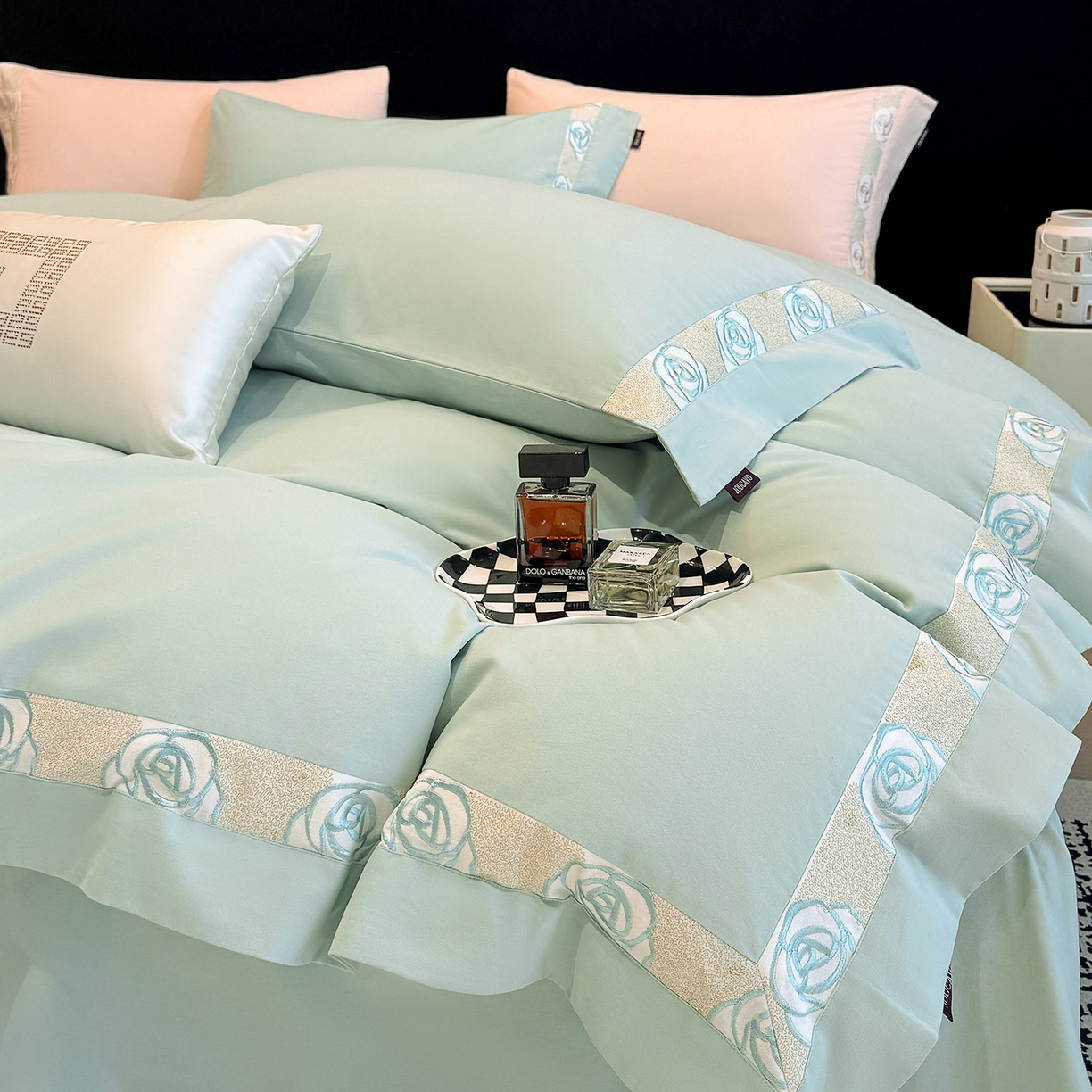 91家纺网 家纺一手货源 找家纺 （总）冬季新款A类长绒棉加厚磨毛全棉纯棉保暖刺绣高端轻奢风被套床单床上用品