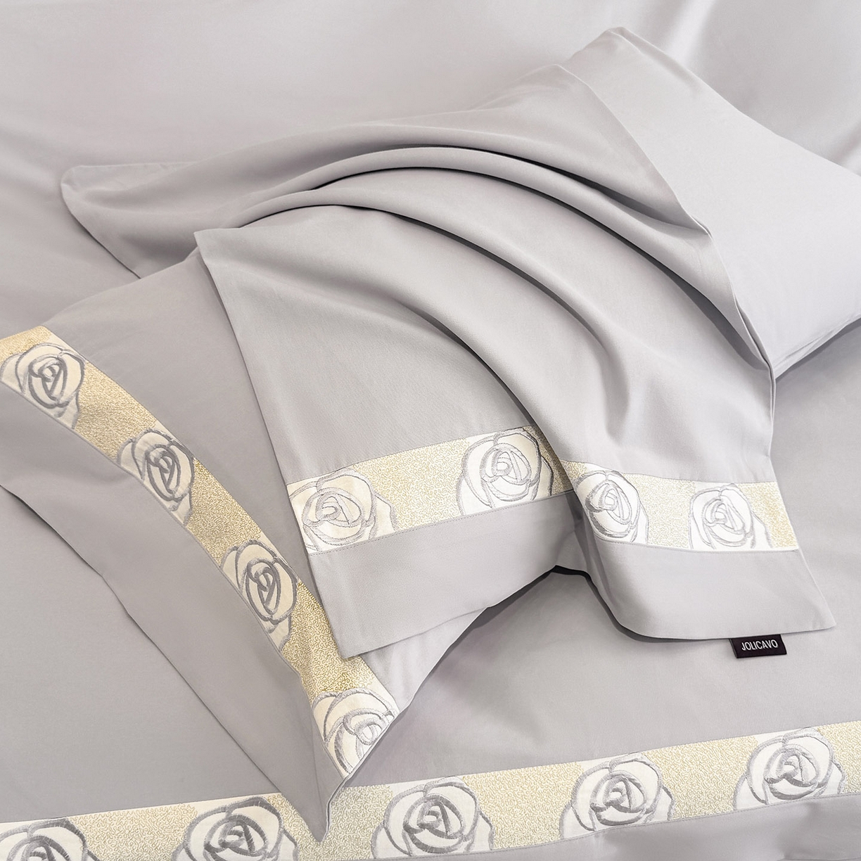 91家纺网 家纺一手货源 找家纺 冬季新款A类长绒棉加厚磨毛全棉纯棉保暖刺绣高端轻奢风被套床单床上用品 花韵-莓蓝