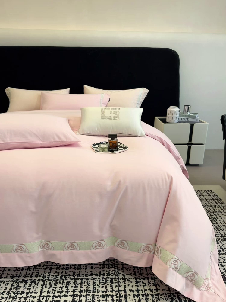 91家纺网 家纺一手货源 找家纺 冬季新款A类长绒棉加厚磨毛全棉纯棉保暖刺绣高端轻奢风被套床单床上用品 花韵-颜粉