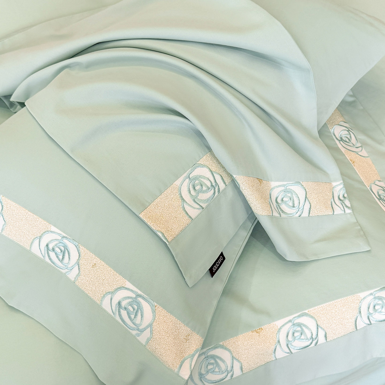 91家纺网 家纺一手货源 找家纺 （总） 冬季新款A类长绒棉加厚磨毛全棉纯棉保暖刺绣高端轻奢风被套床单床上用品