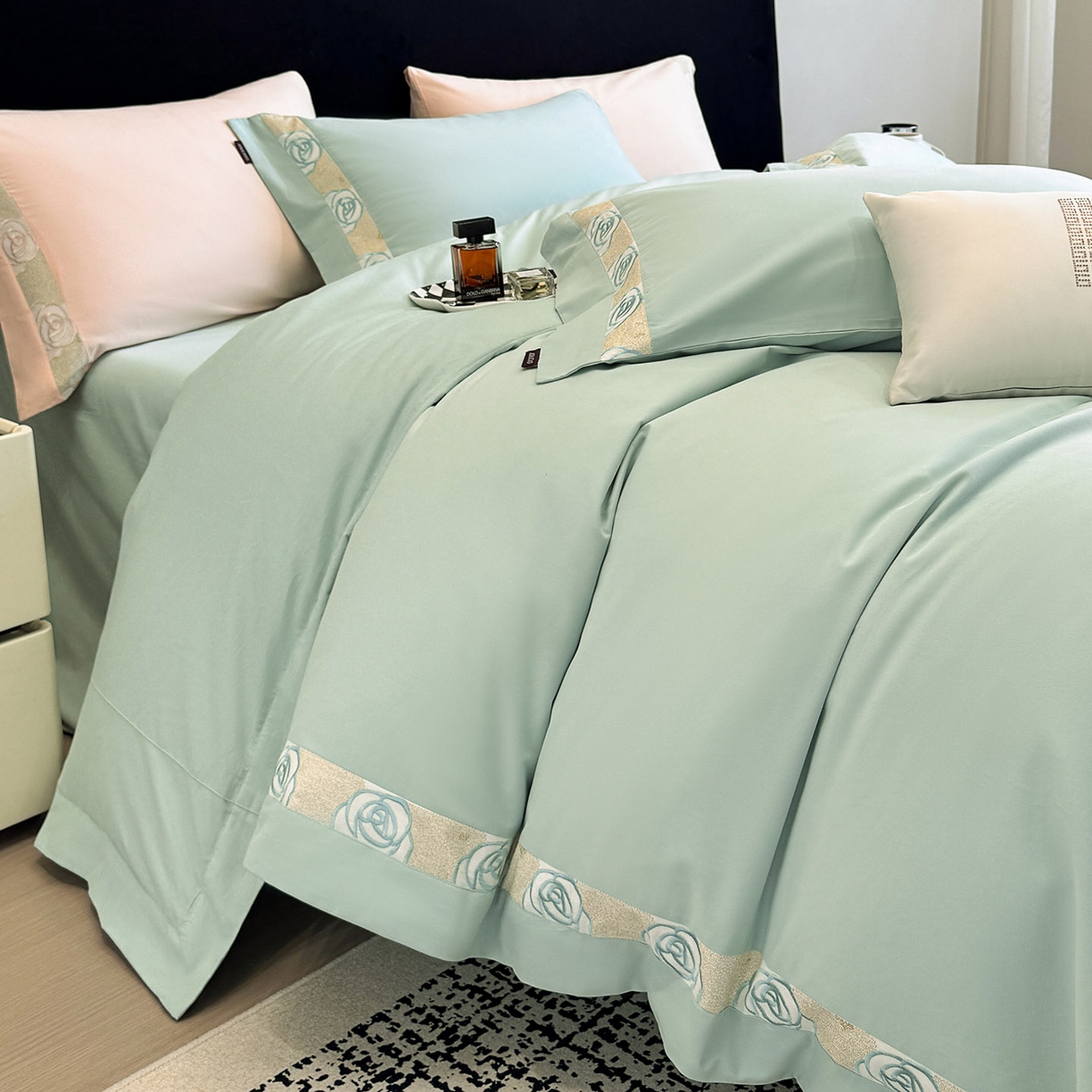 91家纺网 家纺一手货源 找家纺 （总） 冬季新款A类长绒棉加厚磨毛全棉纯棉保暖刺绣高端轻奢风被套床单床上用品