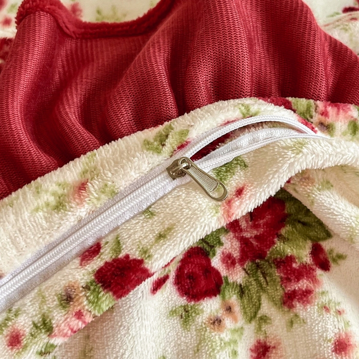 91家纺网 家纺一手货源 找家纺 （总）梦可莱家居 2025冬季新款复古风印花牛奶绒大花边床盖四件套