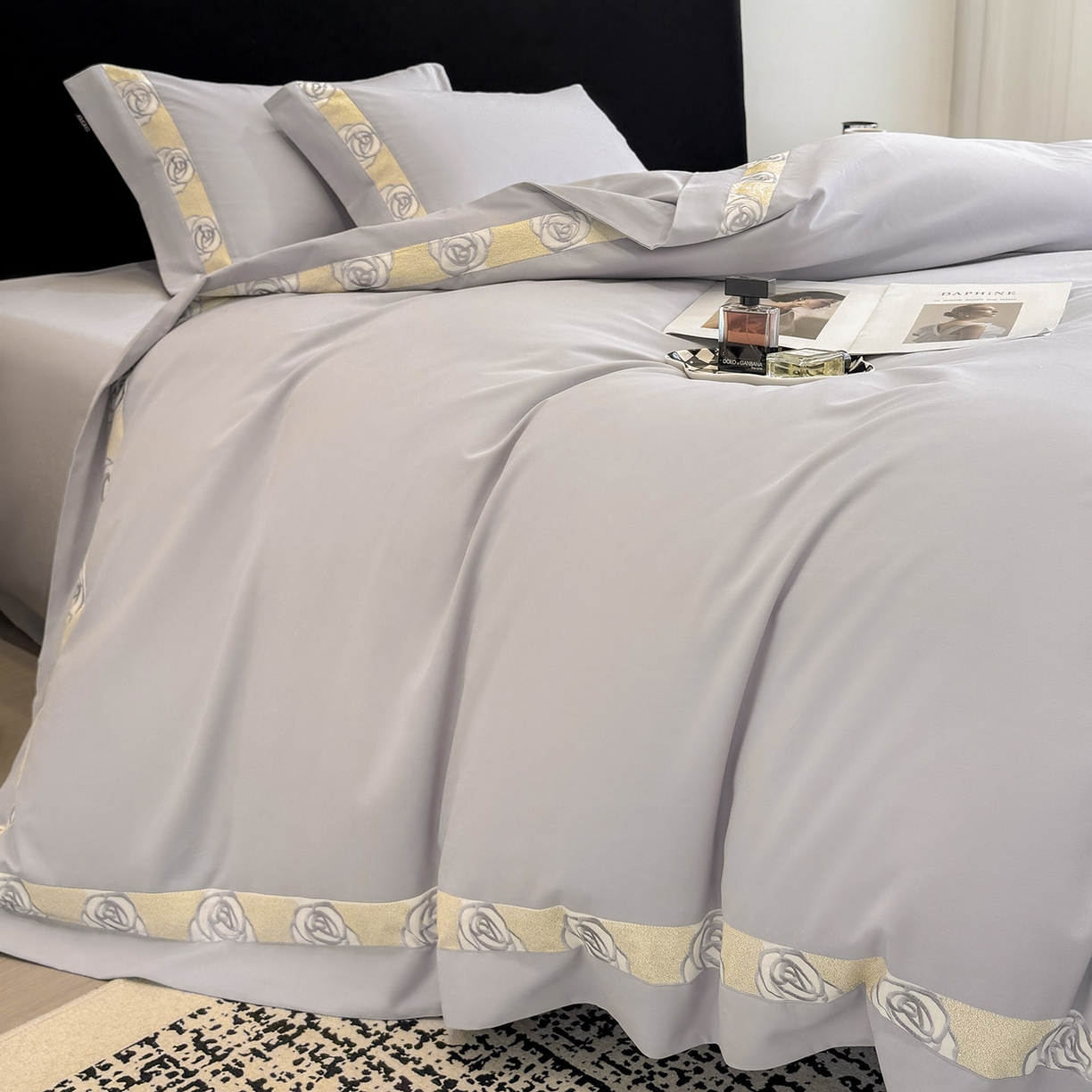 91家纺网 家纺一手货源 找家纺  冬季新款A类长绒棉加厚磨毛全棉纯棉保暖刺绣高端轻奢风被套床单床上用品 花韵-莓蓝