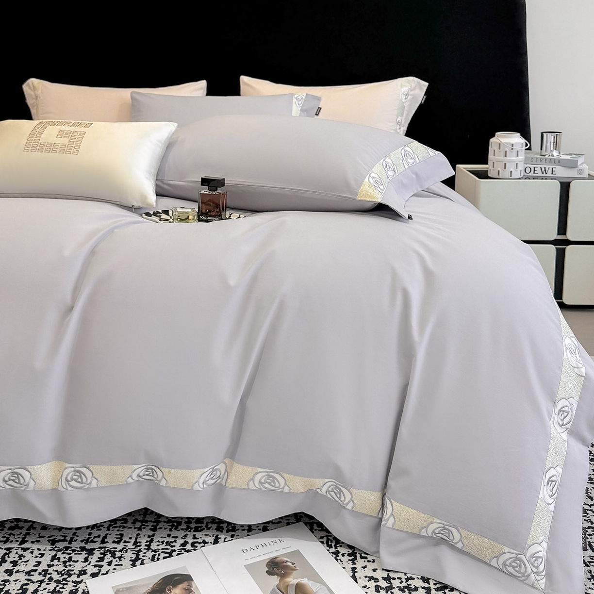 91家纺网 家纺一手货源 找家纺  冬季新款A类长绒棉加厚磨毛全棉纯棉保暖刺绣高端轻奢风被套床单床上用品 花韵-莓蓝